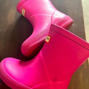 Hunter pink rain boots